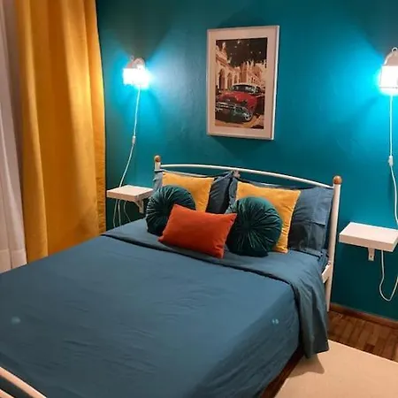 Retro Living Apartment