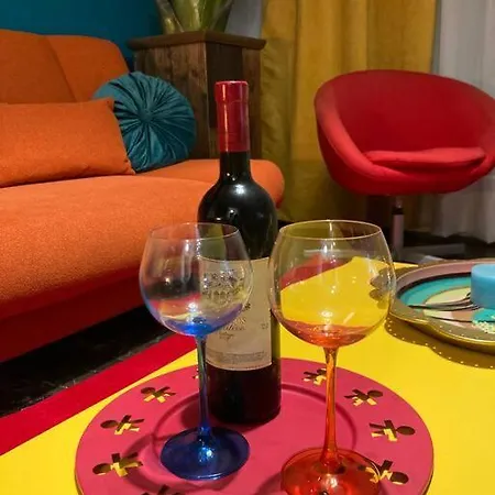 Retro Living Apartment
